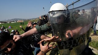 Θεσσαλονίκη-Διαβατά: Ένταση μεταξύ προσφύγων-μεταναστών και αστυνομίας