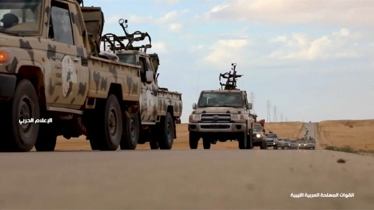 أسر 145 عنصرا من قوات حفتر وموسكو تحذر من حمام دم في ليبيا 