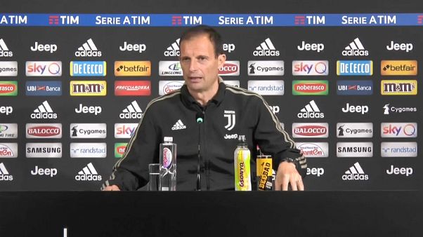 Juve punta a scudetto record, Allegri: "razzismo va condannato sempre" Juve punta a scudetto record, Allegri: "razzismo va condannato sempre"