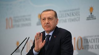 أردوغان ينتقد واشنطن ويؤكد أن تركيا تواصل دفع قيمة منظومة إس-400 الروسية