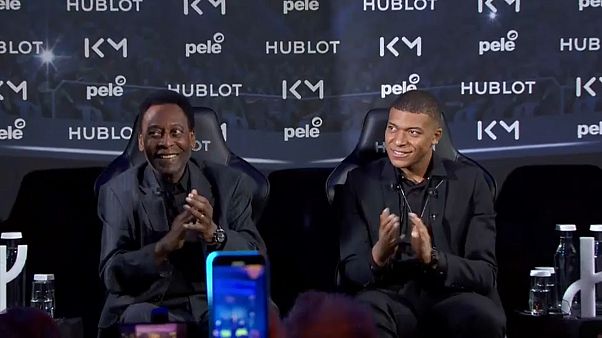Pele'den hayranlarına mesaj: Sağlık durumum iyi tekrar top oynayacağım Pele'den hayranlarına mesaj: Sağlık durumum iyi tekrar top oynayacağım