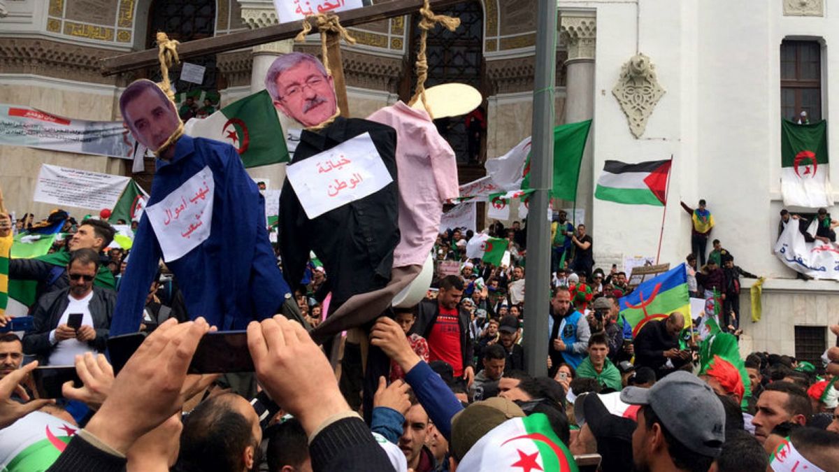 صورة من الاحتجاجات الجزائرية