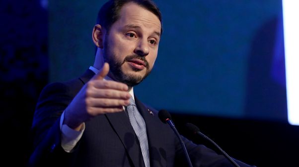 Albayrak reform paketini açıklayacak: Büyüme, enflasyon, bankacılıkta hangi adımlar atılacak? Albayrak reform paketini açıklayacak: Büyüme, enflasyon, bankacılıkta hangi adımlar atılacak?