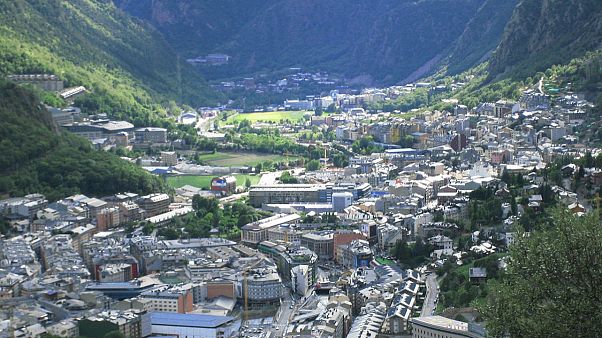 انتخابات ششمین کشور کوچک اروپا؛ رویای سقط جنین قانونی و رونق اقتصادی انتخابات ششمین کشور کوچک اروپا؛ رویای سقط جنین قانونی و رونق اقتصادی