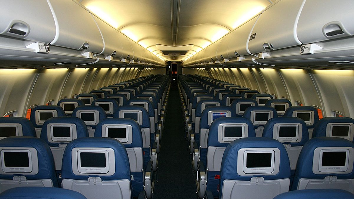 راكب وحيد على متن بوينغ 737 في رحلة إلى إيطاليا 