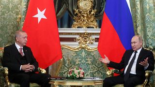 الرئيسان التركي رجب طيب ارودغان (يسارا) والروسي فلاديمير بوتين في موسكو