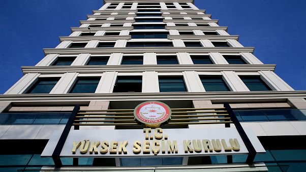 Adana Kozan'da belediye başkanlığı el değiştirdi Adana Kozan'da belediye başkanlığı el değiştirdi