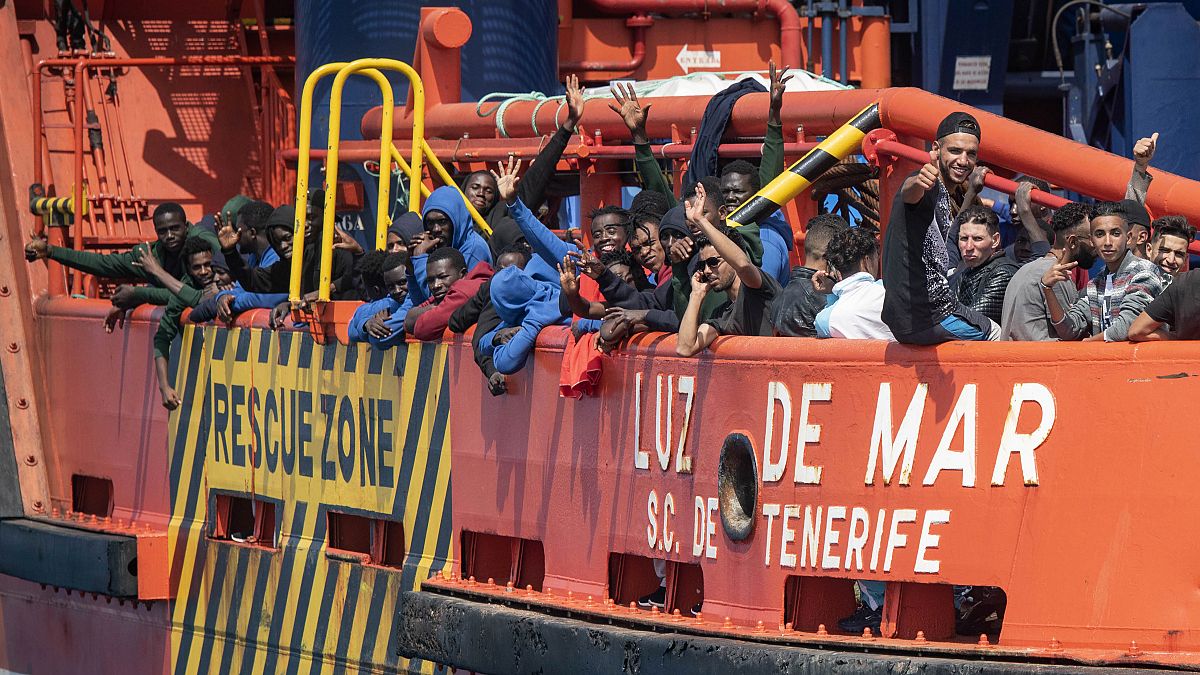İtalya ve İspanya Akdeniz'deki mülteci operasyonlarını kamuoyundan gizliyor
