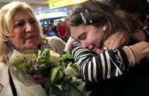 لقاء الوالدة والابنة في لندن اليوم