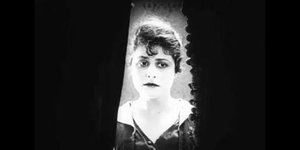 جودي فوستر راوية وثائقي يخلد ذكرى رائدة الإخراج السينمائي غي-بلاش