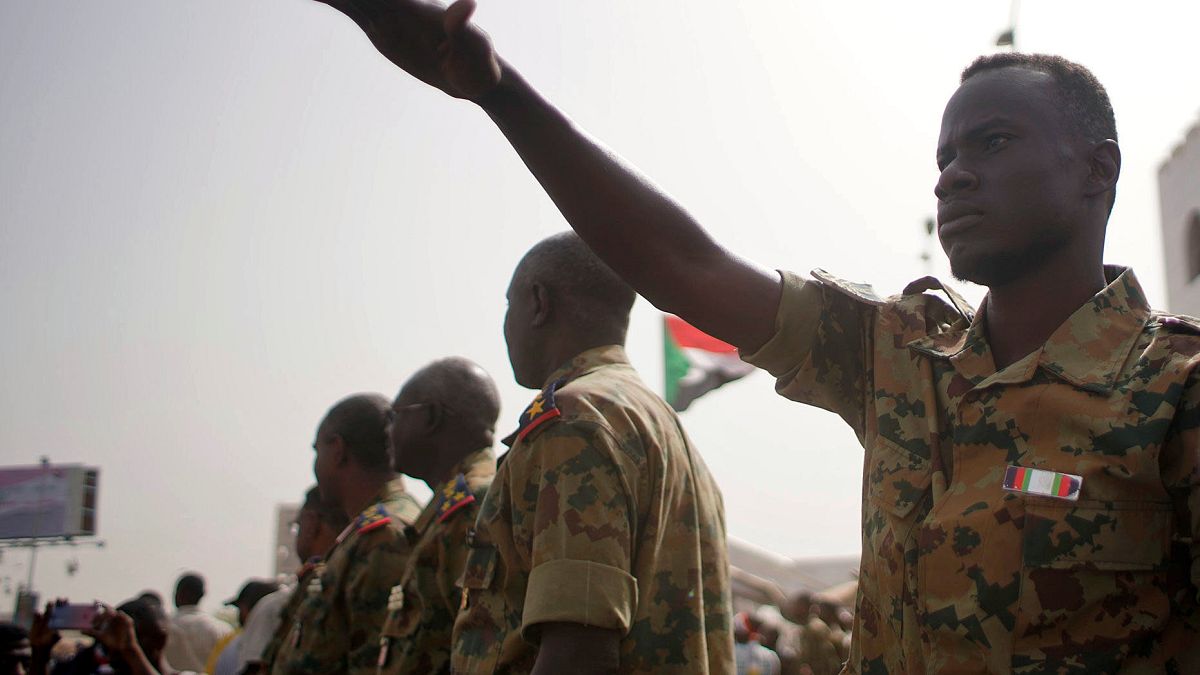 ضباط من الجيش السوداني