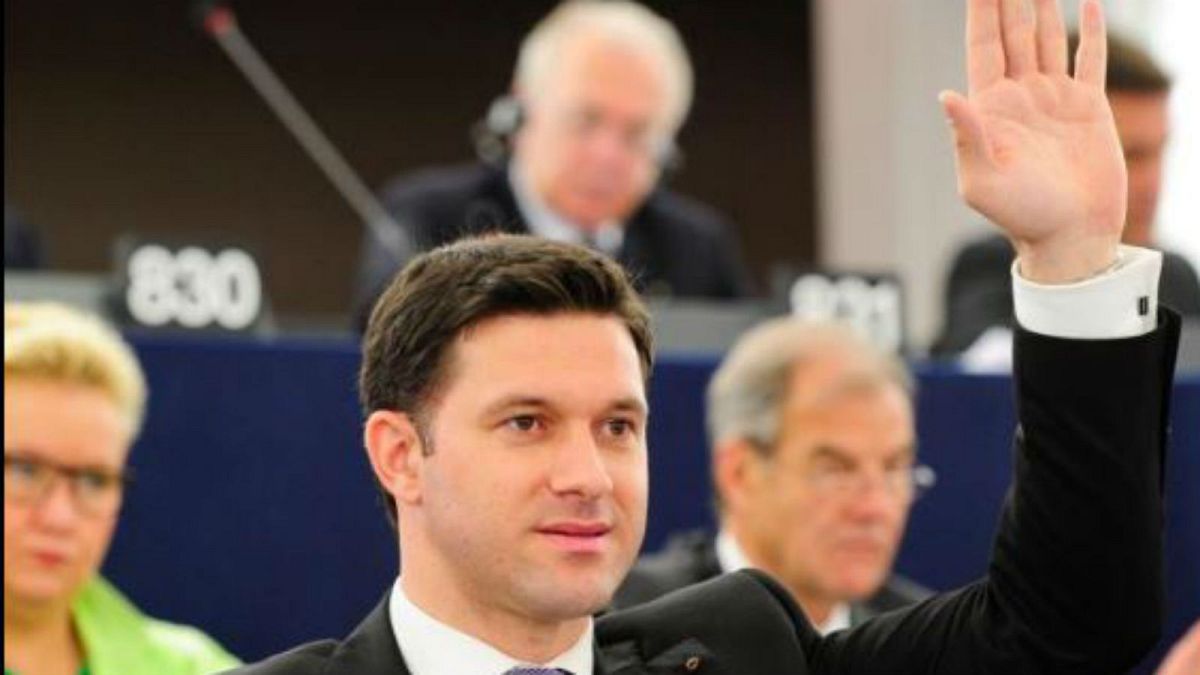Anti-corruption prosecutors accuse former Romanian MEP of fiddling MEP expenses to tune of €50,000