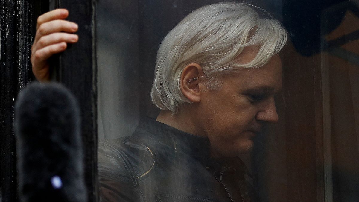  Wikileaks kurucusu Julian Assange
