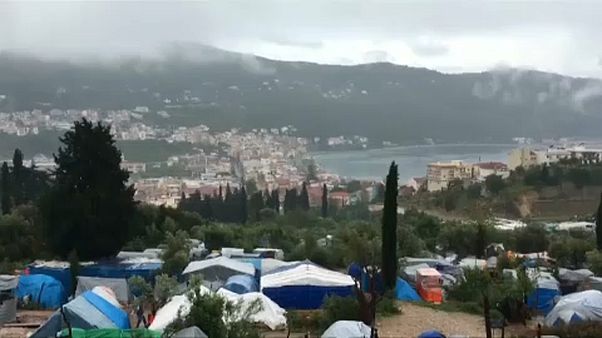Σάμος: Σε κακές συνθήκες διαβίωσης οι αιτούντες άσυλο Σάμος: Σε κακές συνθήκες διαβίωσης οι αιτούντες άσυλο