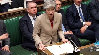 Theresa May da explicaciones en el Parlamento