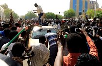 Sudan'da son durum: Ordu yönetimde, sivil iktidar isteyen halk sokakta