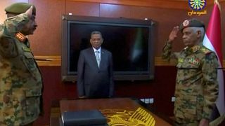 Sudaneses exigem Governo civil