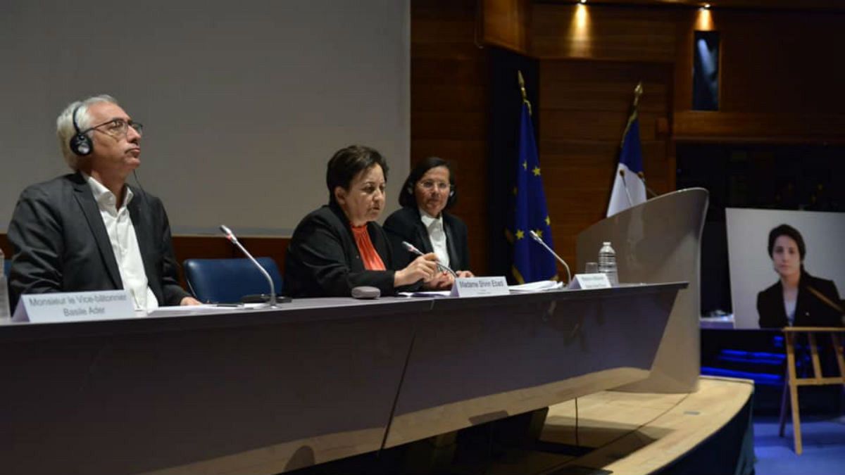 سخنرانی شیرین عبادی درباره نسرین ستوده در جلسه کانون وکلای پاریس