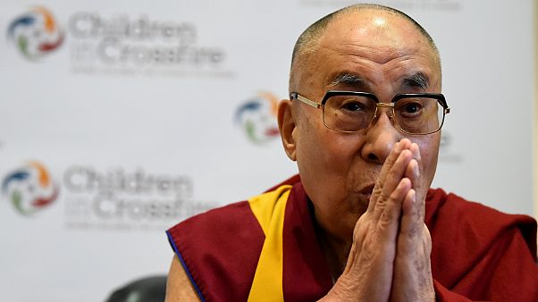 Kiengedték a kórházból a dalai lámát Kiengedték a kórházból a dalai lámát