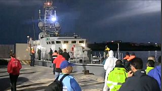 Migranti, dubbi sulle nazionalità dei 70 sbarcati a Lampedusa
