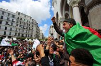 ساحة البريد المركزي بالجزائر العاصمة