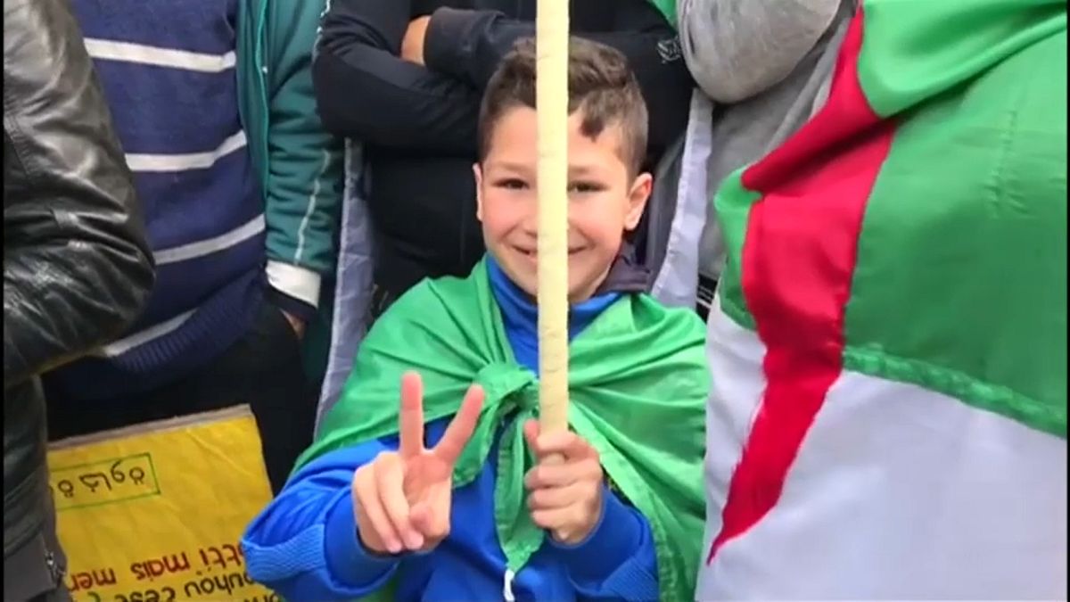 Octavo viernes de manifestaciones en Argelia