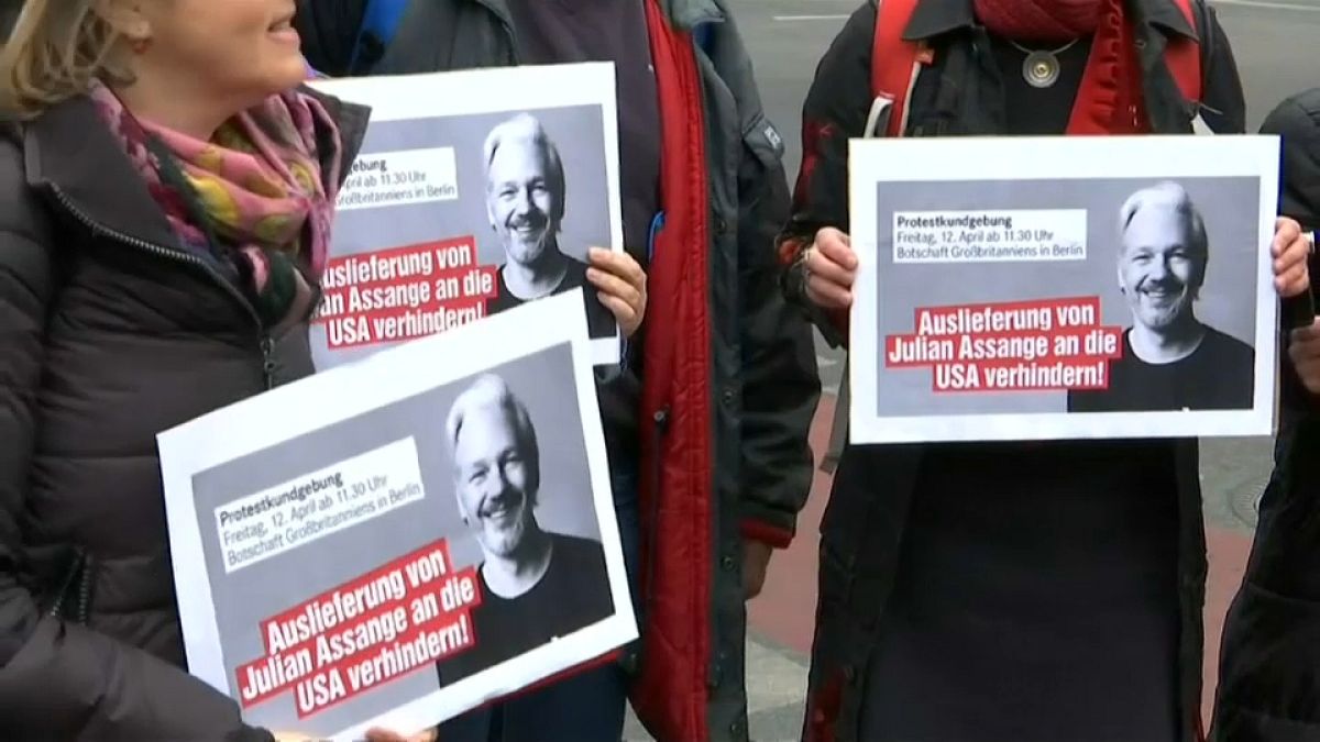 50.000 unterzeichnen Petition für Assange - Demo in Berlin
