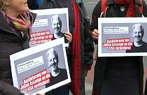 Defesa de Assange tenta evitar extradição para os EUA