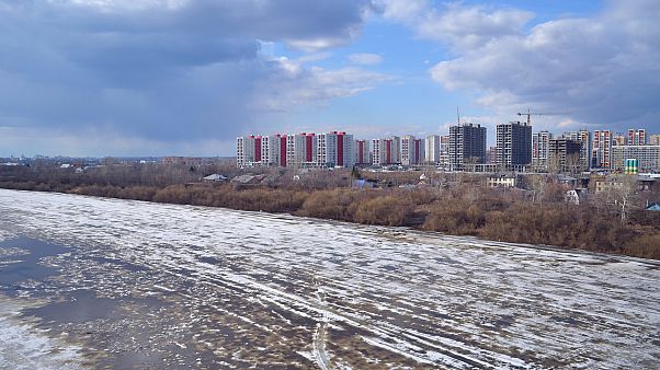 Russian security forces storm suspected IS terror cell in Siberia Russian security forces storm suspected IS terror cell in Siberia