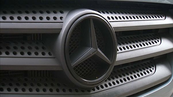 GLK 220 CDI betroffen: Wieder Abgas-Ermittlungen gegen Daimler GLK 220 CDI betroffen: Wieder Abgas-Ermittlungen gegen Daimler