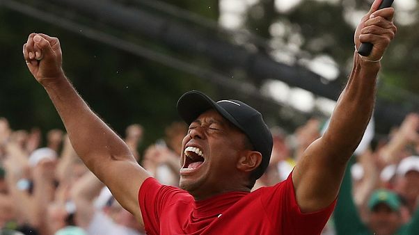 Golf: Woods történelmi sikere Golf: Woods történelmi sikere