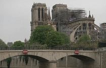 آتش‌سوزی کلیسای نوتردام پاریس مهار شد؛ تردید مقامات دربارۀ مقاومت بنا