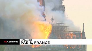 Drámai felvételek a Notre Dame égéséről 