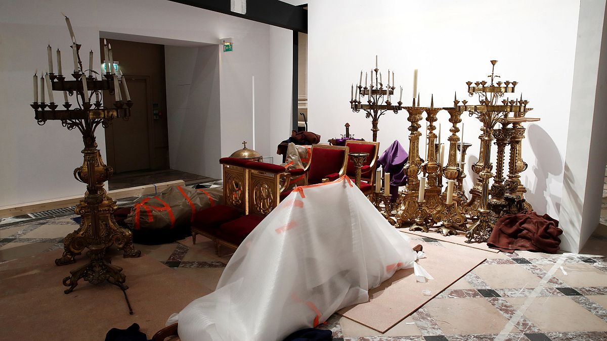 Quali reliquie e tesori di Notre-Dame si sono salvati dall'incendio