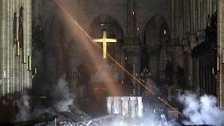 Tűz után a Notre-Dame belseje