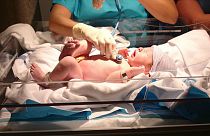 تولد نوزاد با سه والد بیولوژیک؛ چگونه امکان دارد و آیا اخلاقی است؟