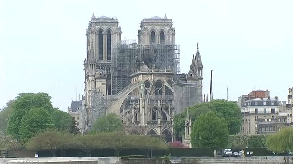 Francia y grandes firmas donan millones a Notre Dame para su reconstrucción Francia y grandes firmas donan millones a Notre Dame para su reconstrucción