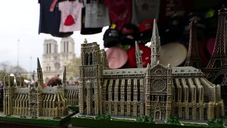 "Volk der Baumeister": Macron will neue Notre-Dame in 5 Jahren
