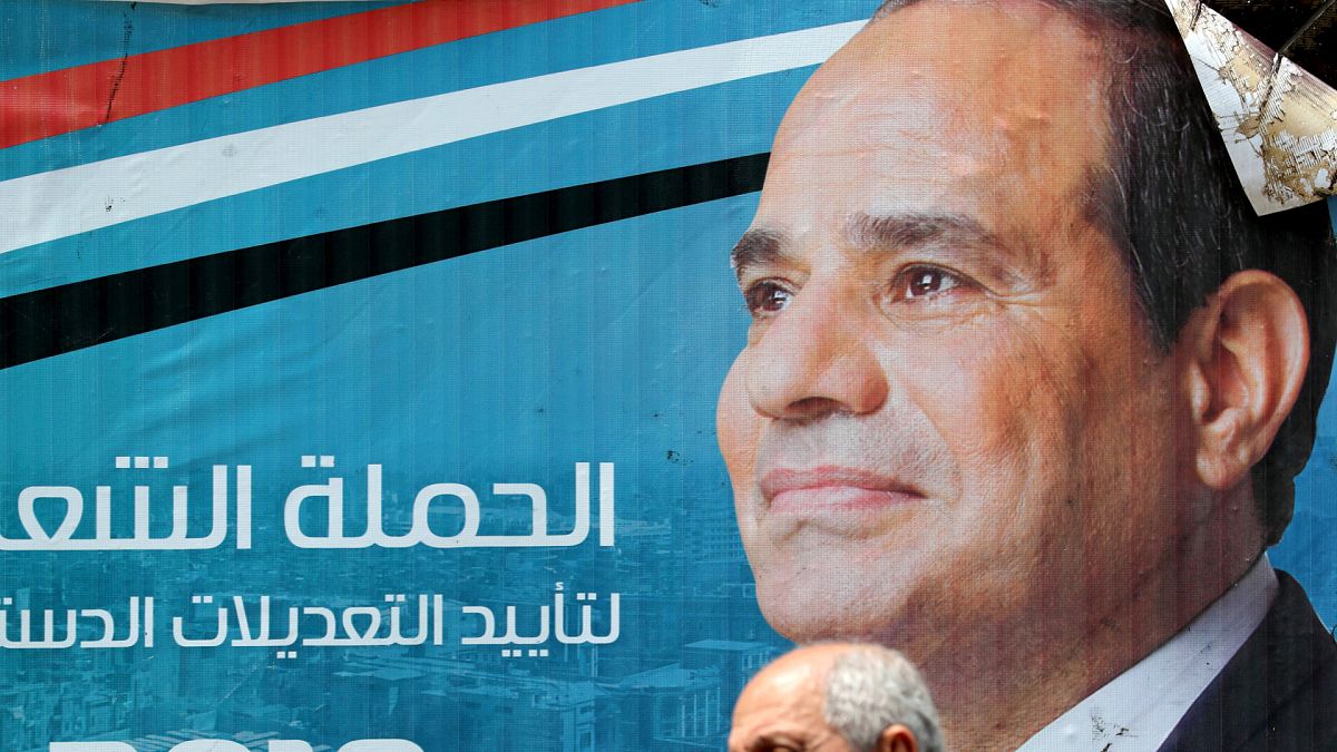 Mısır parlamentosu Sisi'nin 2030'a kadar görevde kalmasını öngören Anayasa değişikliğini onayladı 
