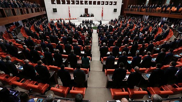 CHP'den sigortalı askerlik önerisi CHP'den sigortalı askerlik önerisi