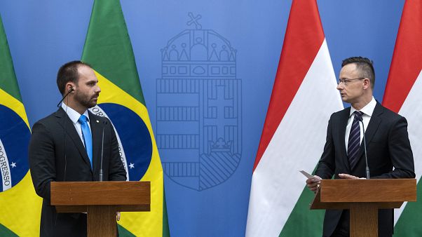 A brazil elnök fia idejött megtanulni, hogyan kell elbánni Sorossal A brazil elnök fia idejött megtanulni, hogyan kell elbánni Sorossal