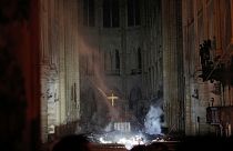 На пепелище внутри собора Парижской Богоматери (17.04.2019)