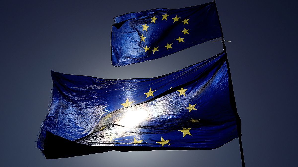 "Breves de Bruxelas": Esquerda, consumidor, Frontex, terrorismo