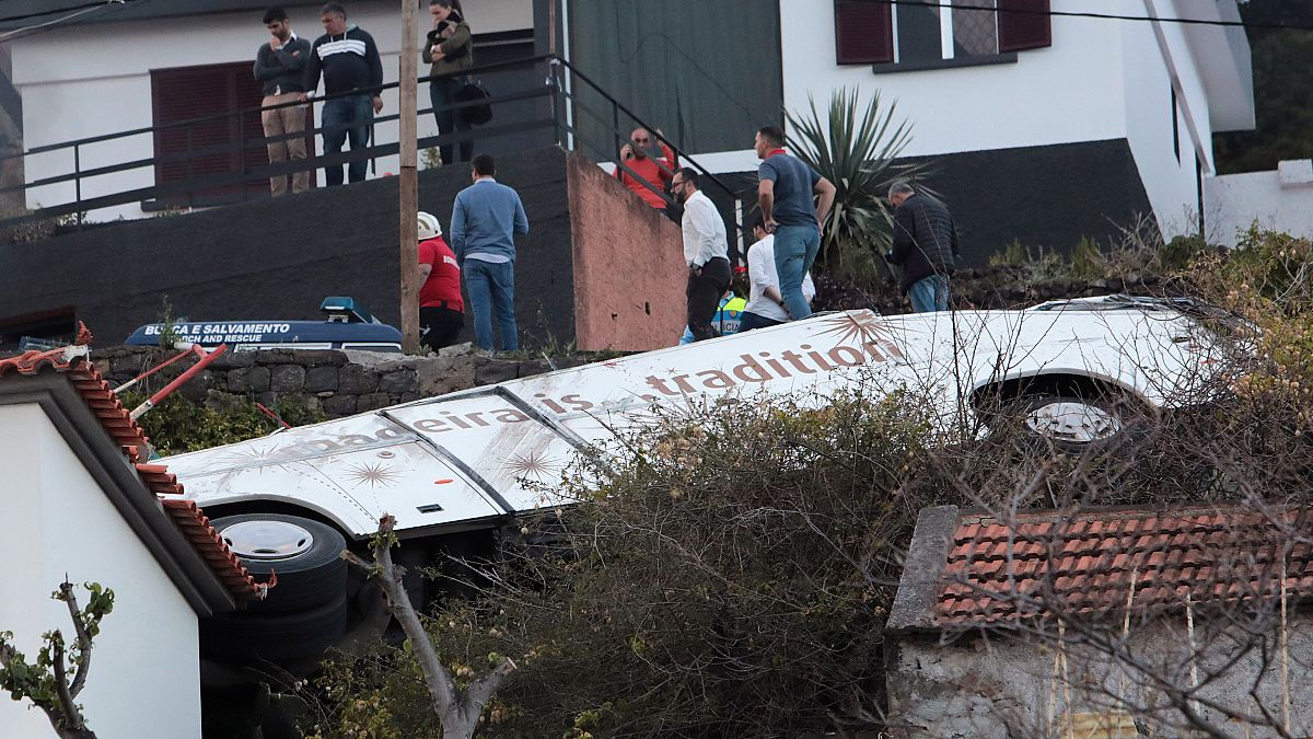 Madeira: 29 Urlauber bei Busunfall getötet