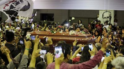 Consternación en Perú tras el suicidio de Alan García