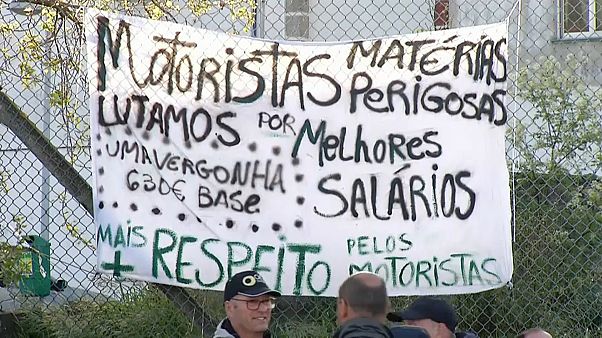 Топливный кризис в Португалии: водители прекратили бастовать Топливный кризис в Португалии: водители прекратили бастовать