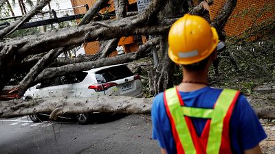 شاهد: لحظات مرعبة تسجّلها الكاميرا خلال زلزال هزّ تايوان