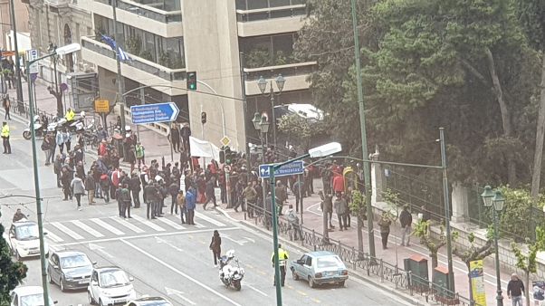 Διαμαρτυρία εργαζομένων στα ναυπηγεία Ελευσίνας στην Ηρώδου Αττικού Διαμαρτυρία εργαζομένων στα ναυπηγεία Ελευσίνας στην Ηρώδου Αττικού