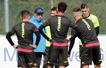 كارلو أنشيلوتي وسط لاعبيه