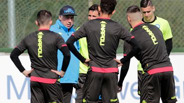 كارلو أنشيلوتي وسط لاعبيه